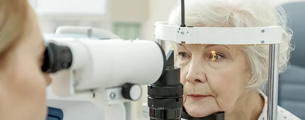 Cataract Surgery – How to Choose the Best Eye Care Center?