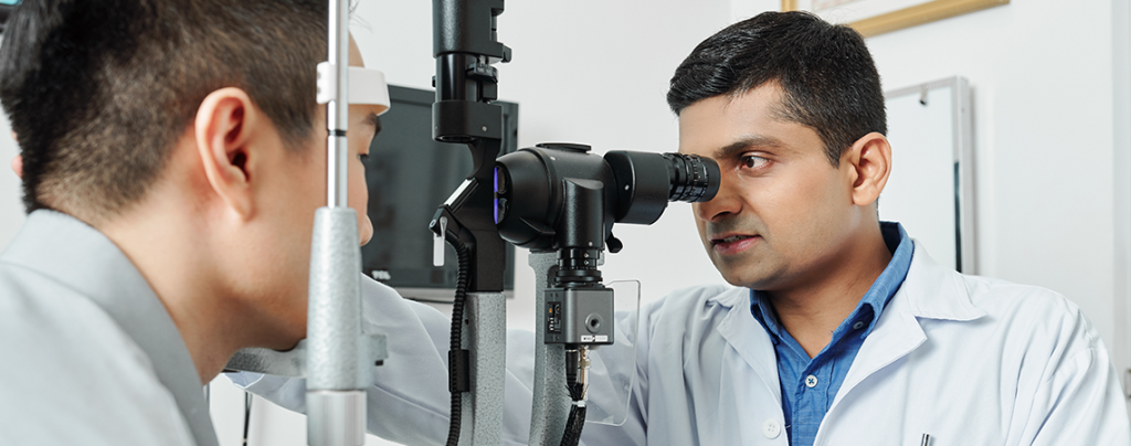 How to find the Right Ophthalmologist Near Me