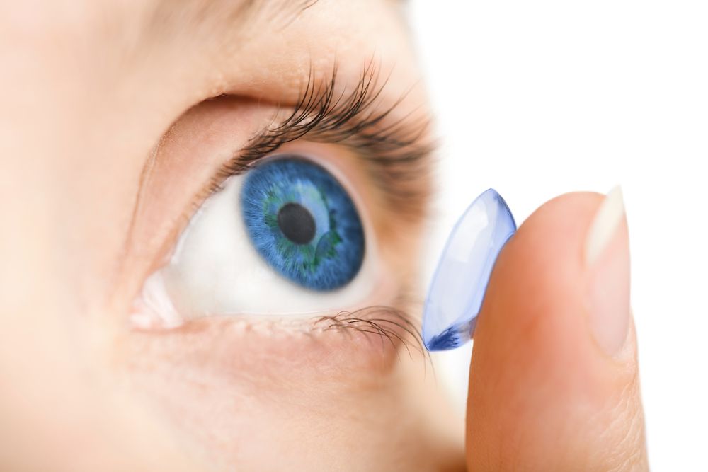 5 Things to remember when you wear Contact Lenses